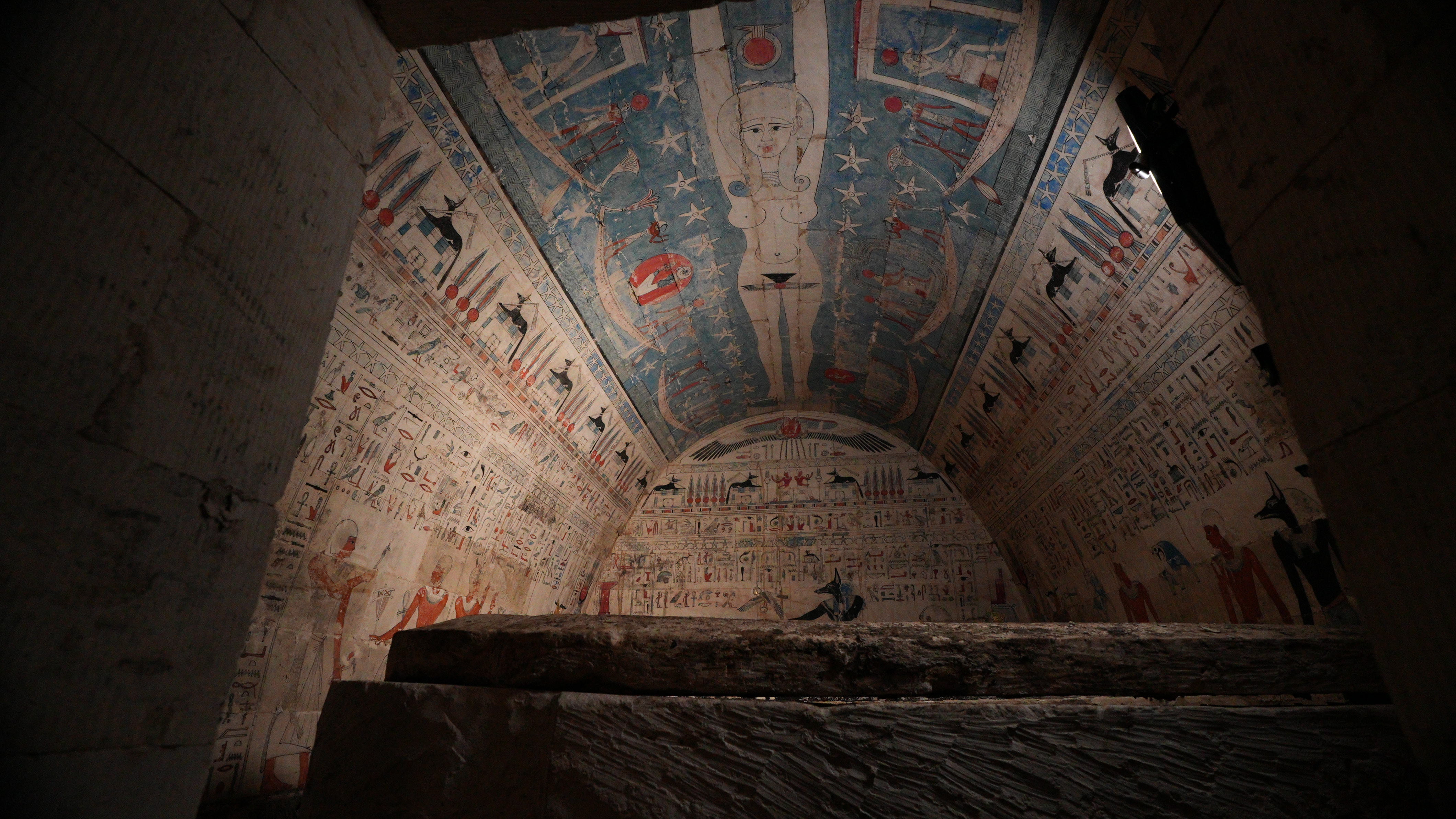 Elaborately decorated tomb, discovered at Oxyrhynchus. [Photo of the day - December 2025]