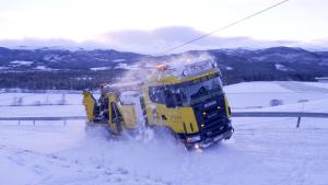 Ice Road Rescue photo