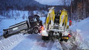 Ice Road Rescue photo