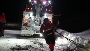 Ice Road Rescue photo