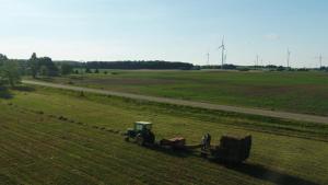 The Incredible Pol Farm photo