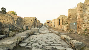 Pompeii: Out of Time with Tom Hiddleston gallery photo